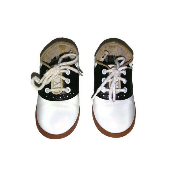 Coasters Other - Vintage Toddler Saddle Shoes